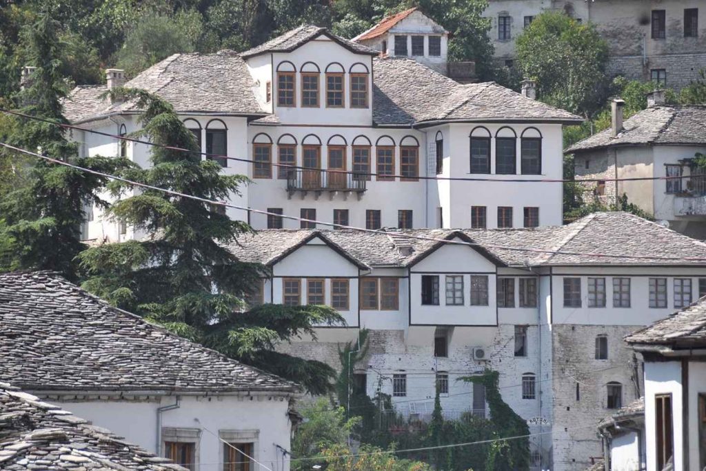 5 Tempat Terbaik Untuk Dikunjungi Di Albania